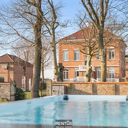 Maison Le Petit Chateau - Luxury Former Monastery With Pool Willa