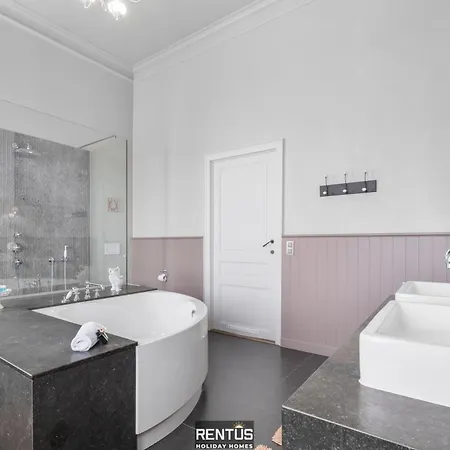 Maison Le Petit Chateau - Luxury Former Monastery With Pool *