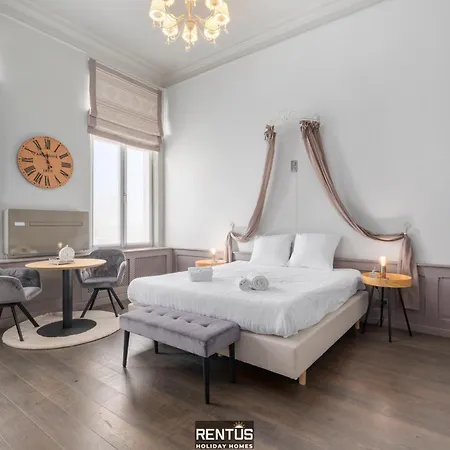 Maison Le Petit Chateau - Luxury Former Monastery With Pool Willa *